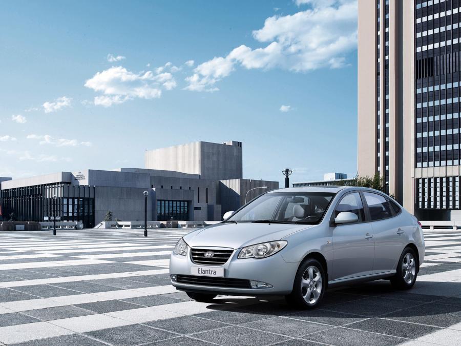  Hyundai Elantra 2006 года  (фото 3 из 125)